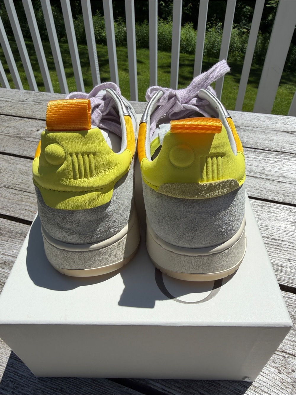 Oncept Women's Phoenix Sneakers with Lavender Laces, like new, 9 - Picture 11 of 12